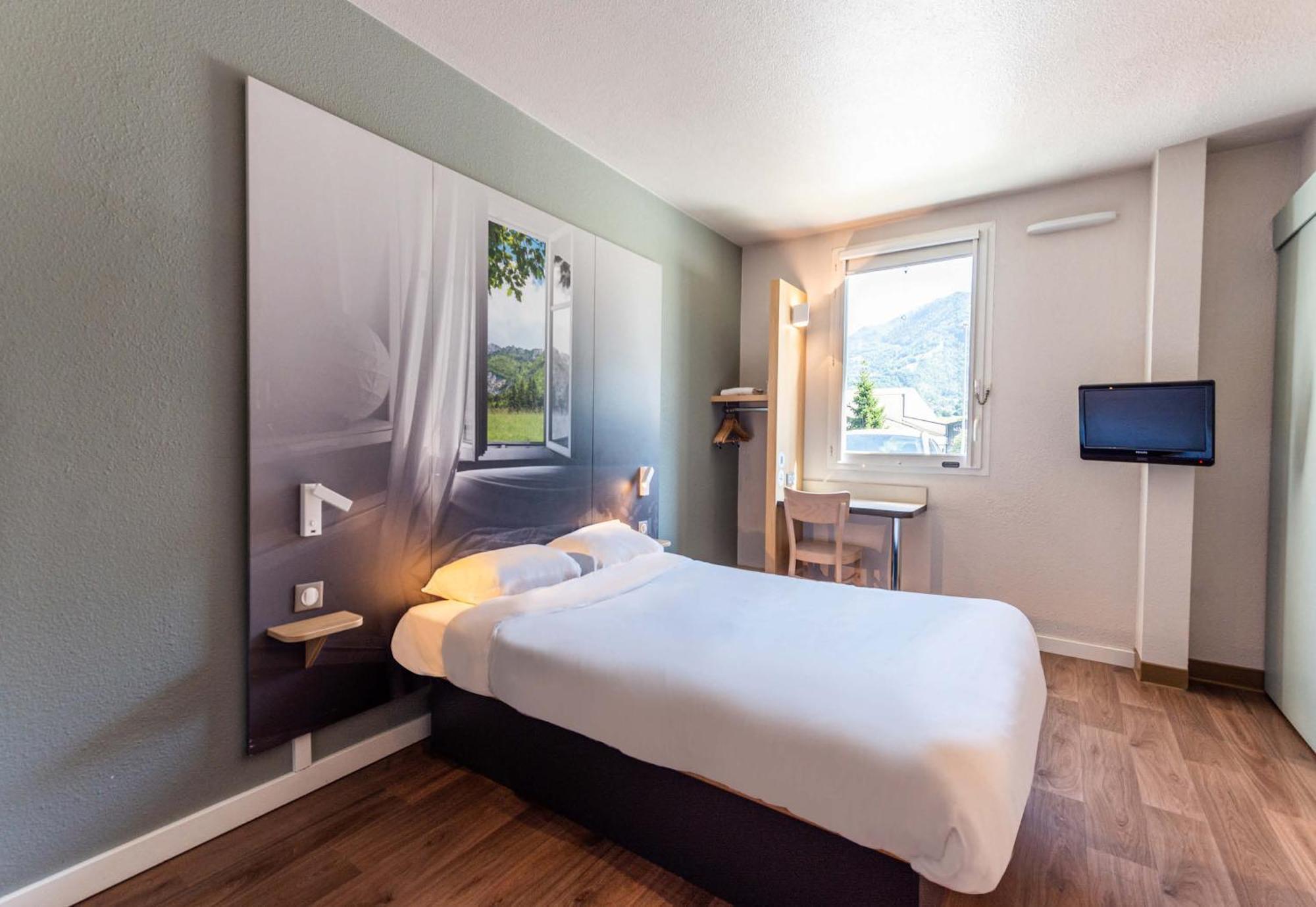 B&B Hotel Saint Jean De Maurienne Sainte-Marie-de-Cuines Exteriér fotografie