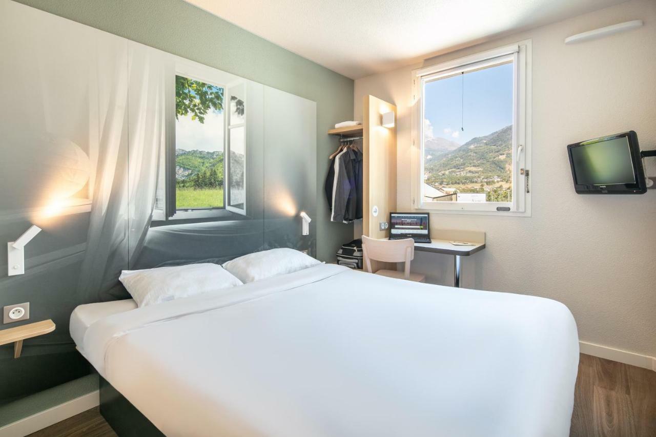 B&B Hotel Saint Jean De Maurienne Sainte-Marie-de-Cuines Exteriér fotografie